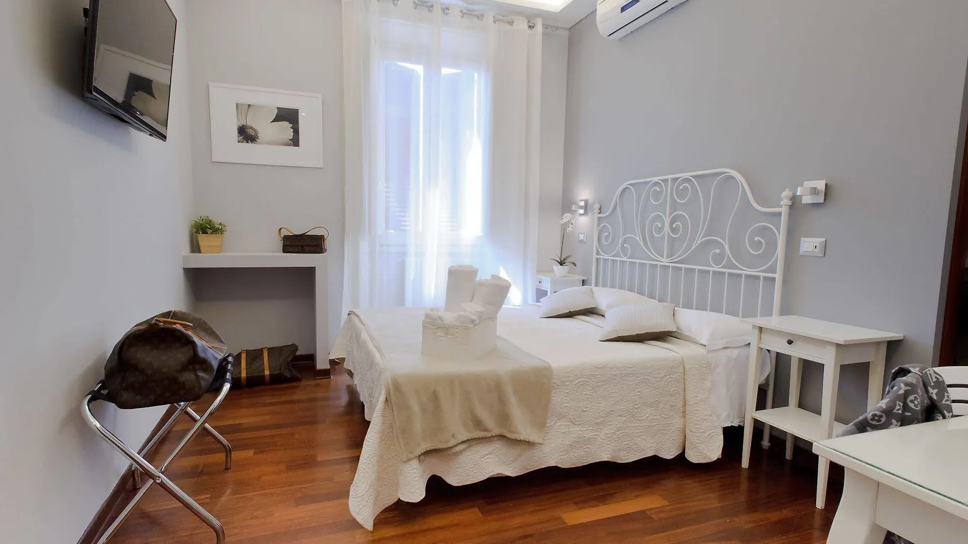 Borghese Executive Suite Rome