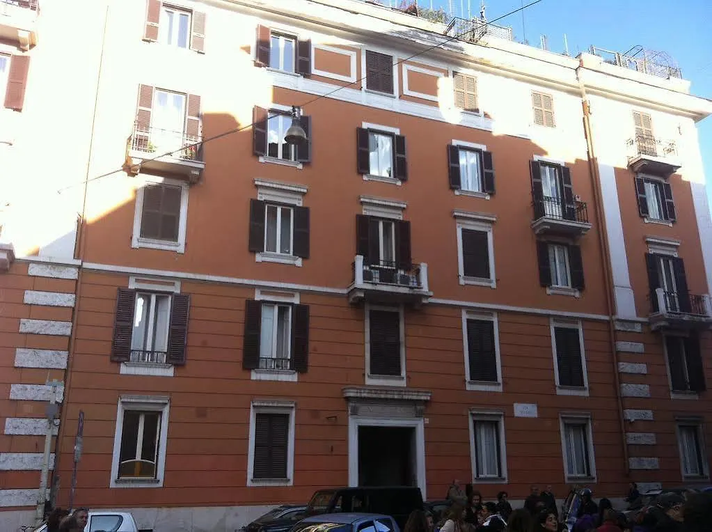 Borghese Executive Suite Rome 3*,