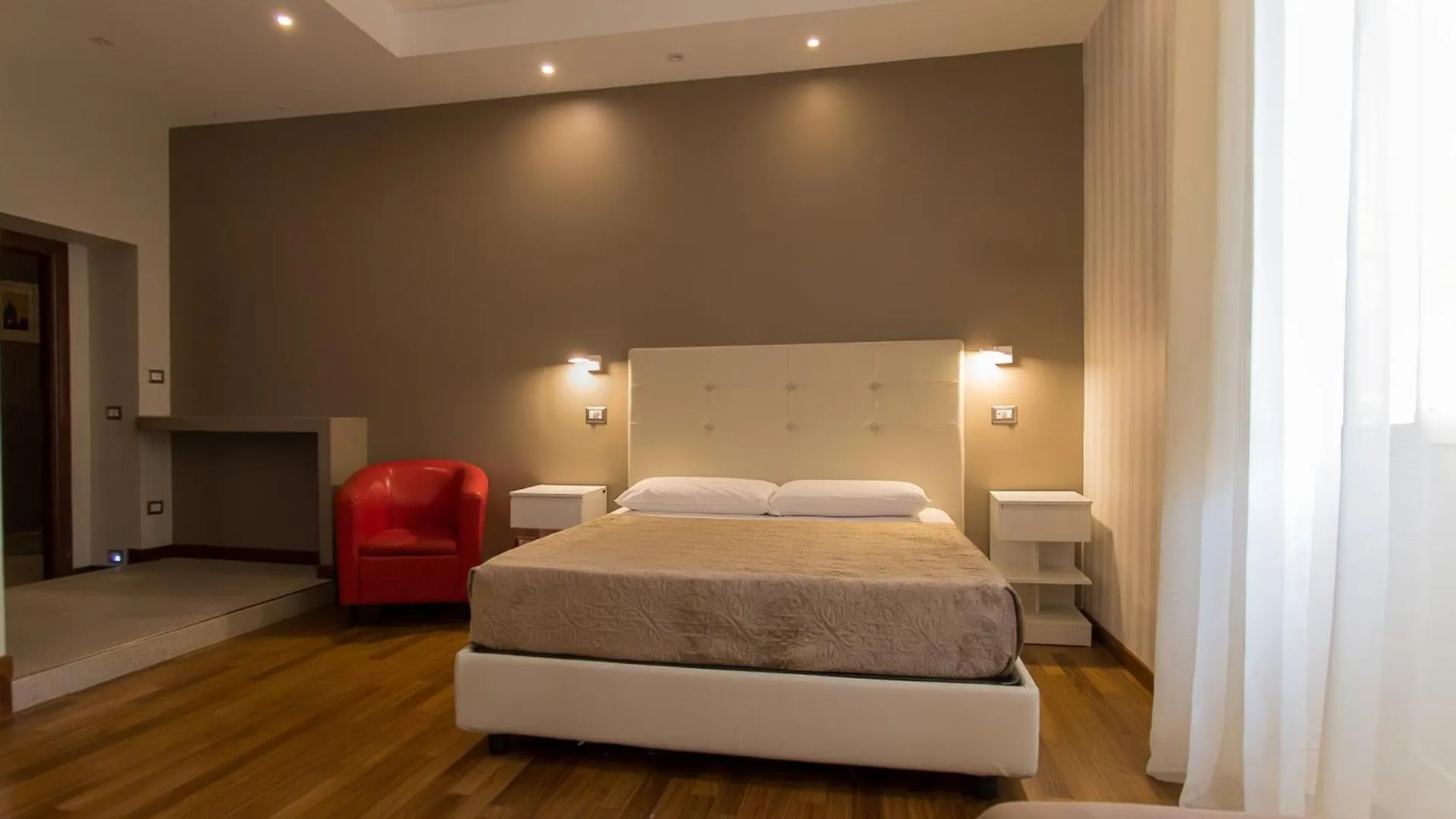 Borghese Executive Suite Rome 3*,